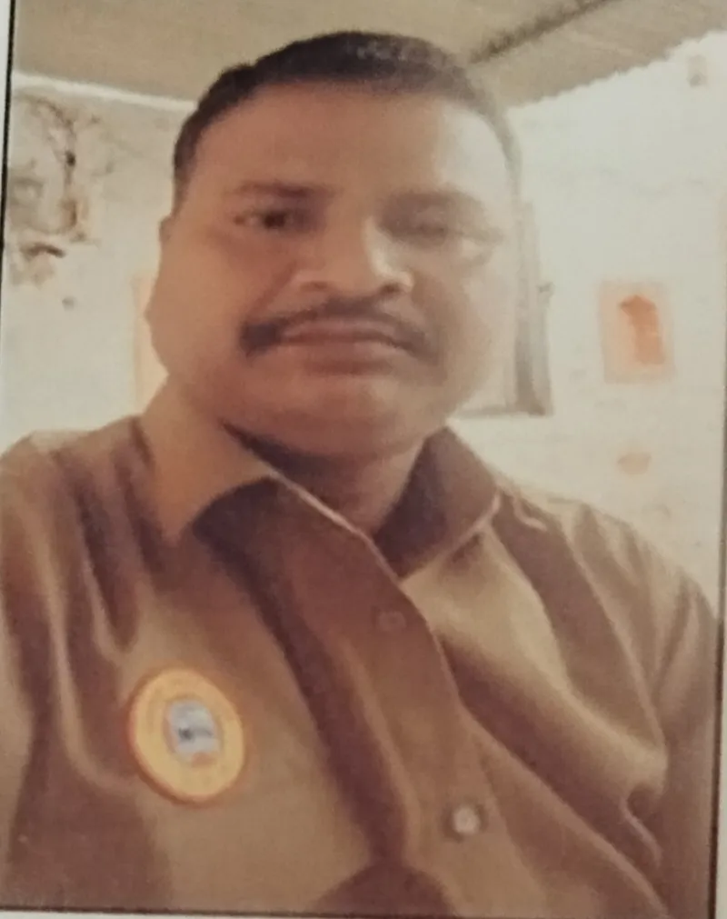 अनील यादव
