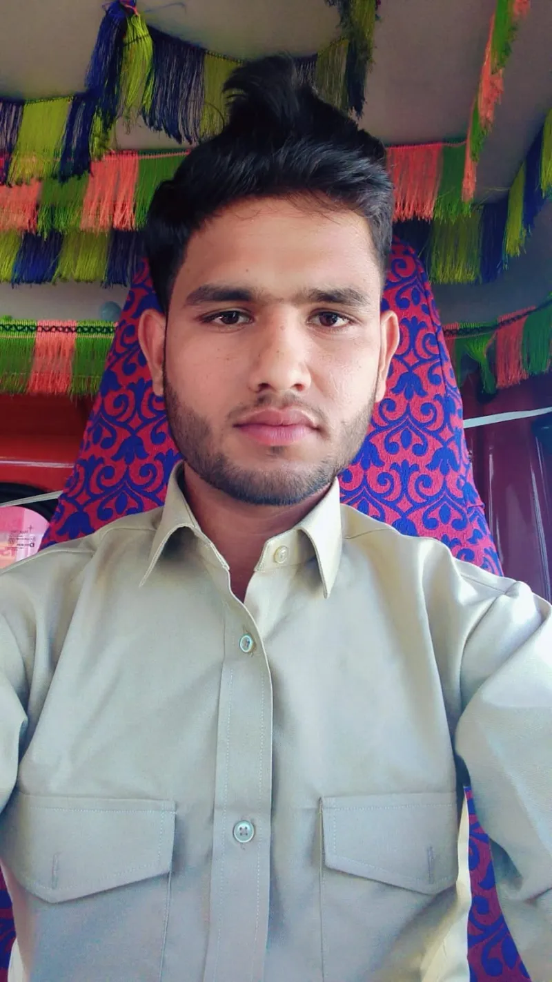 अनिल यादव