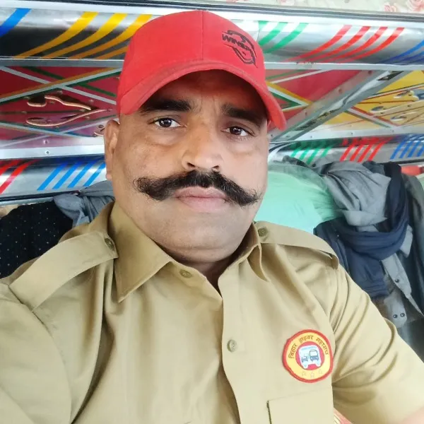 कमलेश कुमार यादव