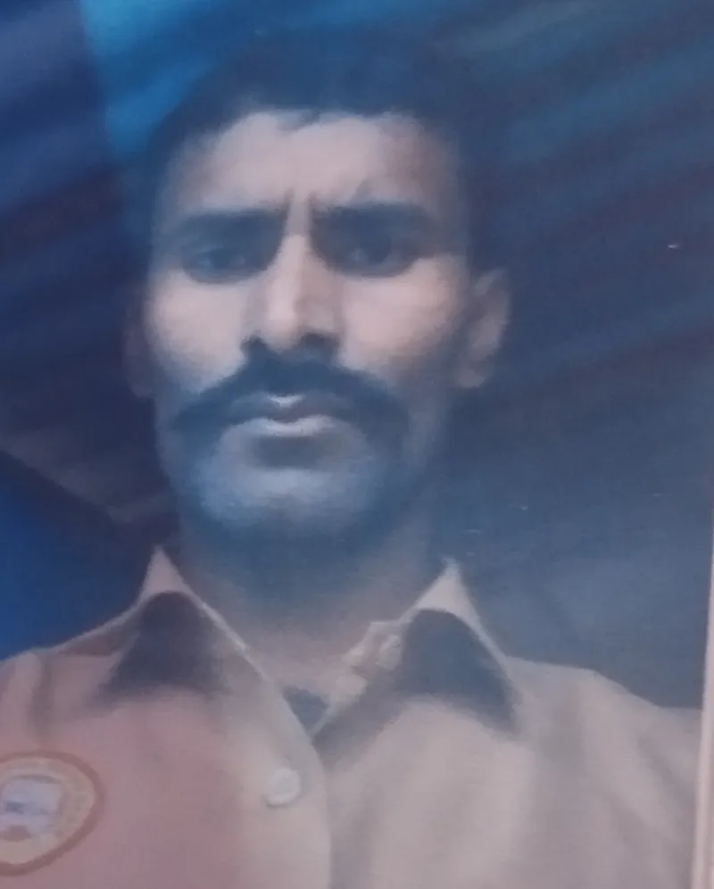 मुकेश यादव