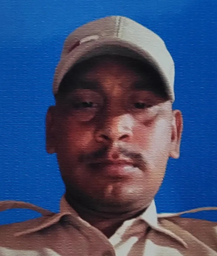 धर्मेन्द्र कुमार पास